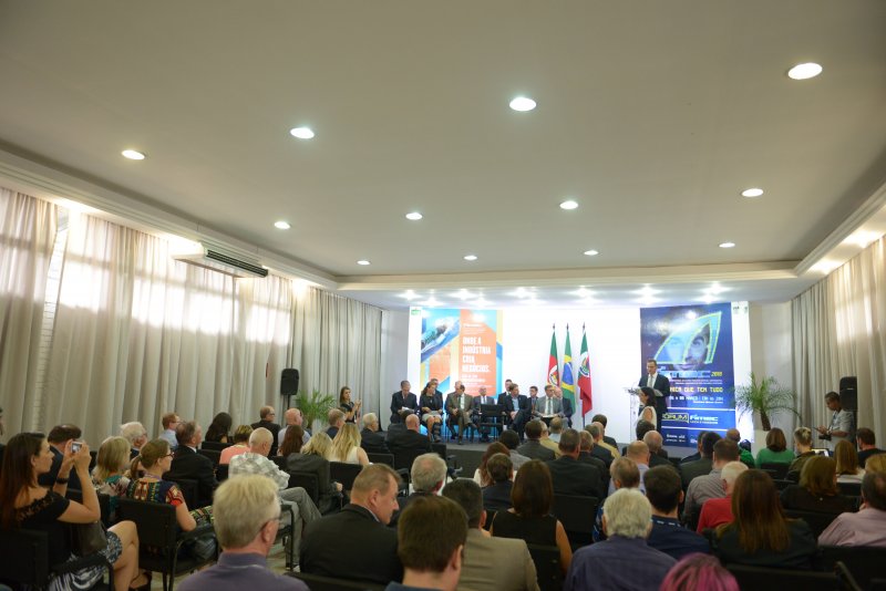 Fimec conta com presença do Governador do Estado em abertura oficial Fimec conta com presença do Governador do Estado em abertura oficial