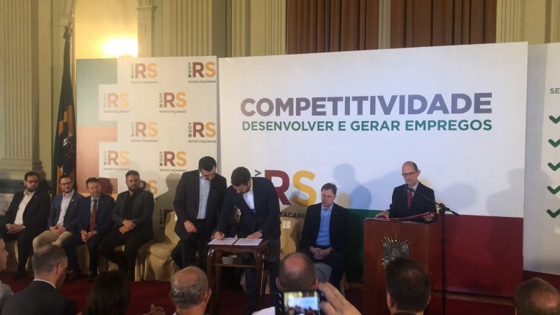 Governo do RS oficializa mudanças tributárias aos setores calçadista, microcervejeiro e outros Governo do RS oficializa mudanças tributárias aos setores calçadista, microcervejeiro e outros