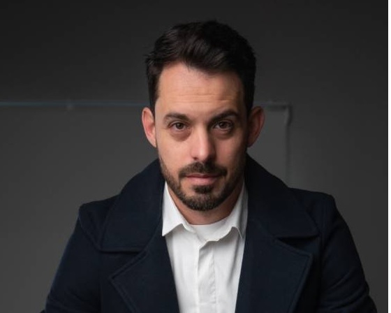 Como é o tênis brasileiro que terá ouro e custará até R$ 10 mil Como é o tênis brasileiro que terá ouro e custará até R$ 10 mil